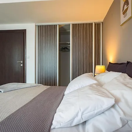 And Alenka2 Apartment *