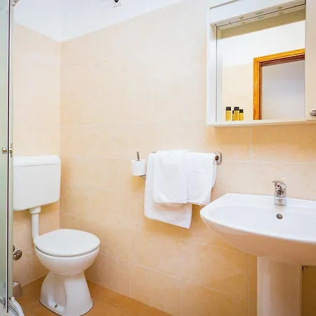 And Alenka2 Apartment