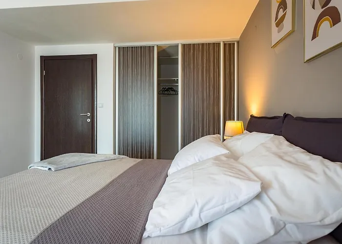 And Alenka2 아파트 *