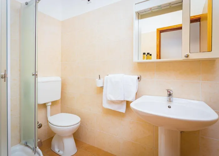 And Alenka2 아파트